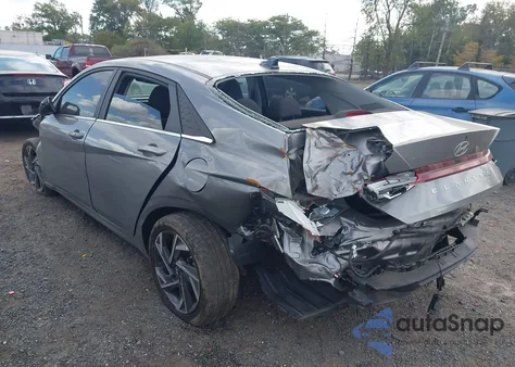 2024 Hyundai Elantra Sel z USA, uszkodzony, nr VIN KMHLS4DG7RU643596